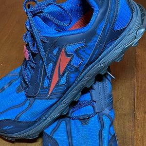 ALTRA LONE PEAK TRAIL RUNNERS